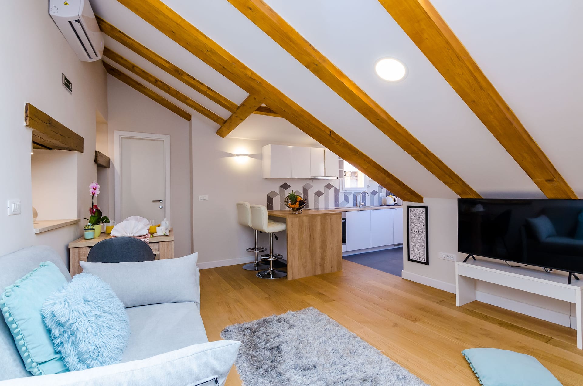 One Bedroom Apartment